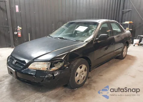 2002 Honda Accord 3.0 Ex z USA, uszkodzony, nr VIN 1HGCG16532A013146